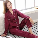 Pyjama femme avec imprimé floral