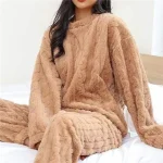 pyjama chaud en velours